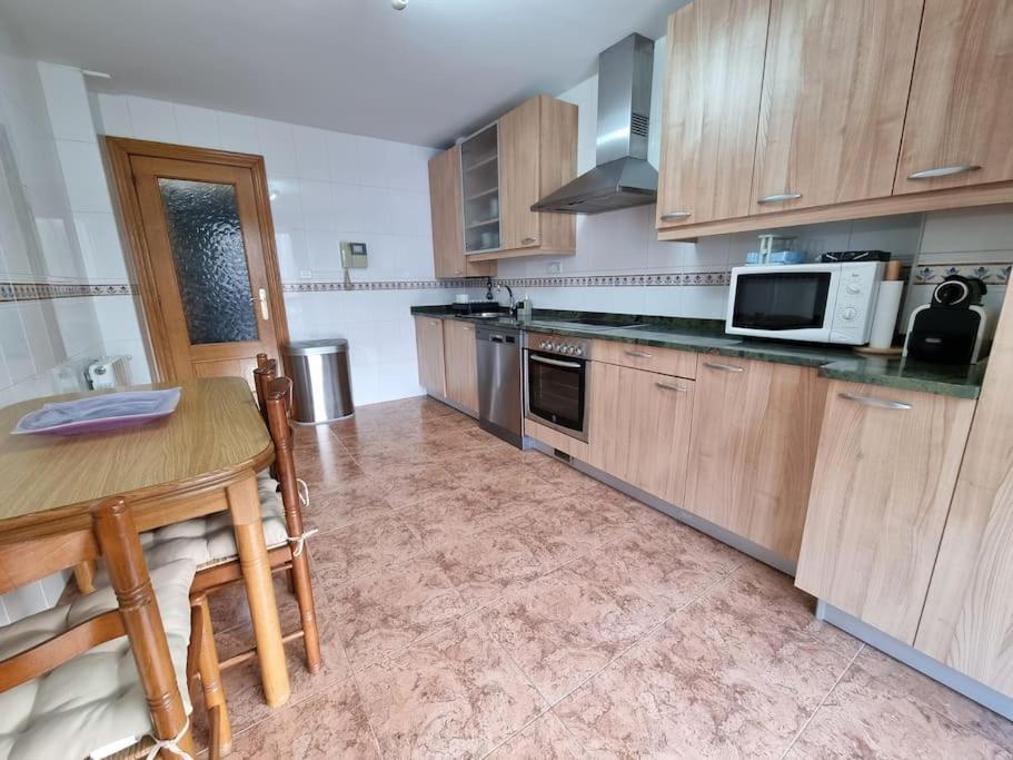 דירות ארנאס דה קבראלס 24A01 Apartamento Cabrales מראה חיצוני תמונה